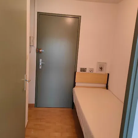 Studio Cabine Au Calme, Vue Marina Apartman *