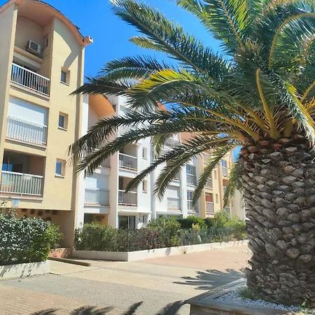 Studio Cabine Au Calme, Vue Marina Apartman *