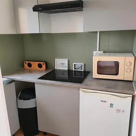 Studio Cabine Au Calme, Vue Marina * 그륏상